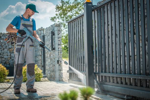 Best Driveway Pressure Washing  in Peru, IL